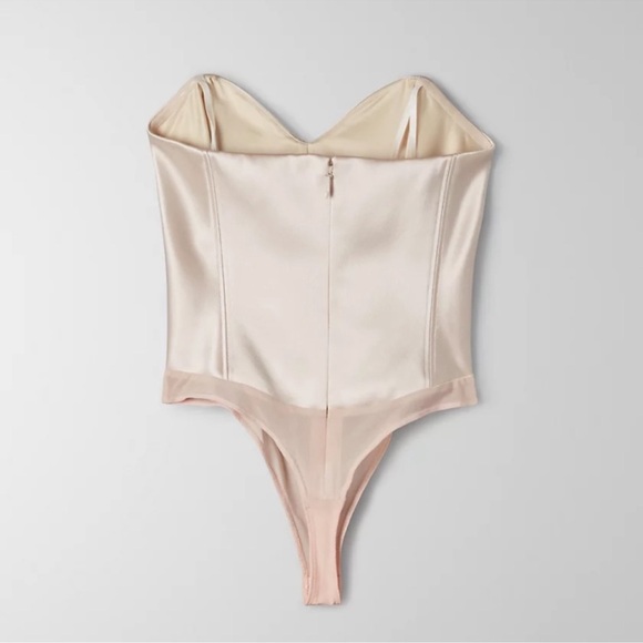 Aritzia Ten by Babaton Blaze strapless bodysuit - Picture 2 of 12